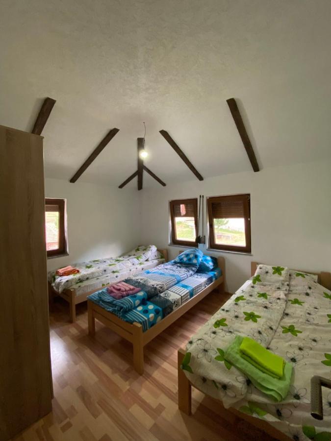 Hotel Shpija E Gjyshit Vuthaj Gusinje Zewnętrze zdjęcie