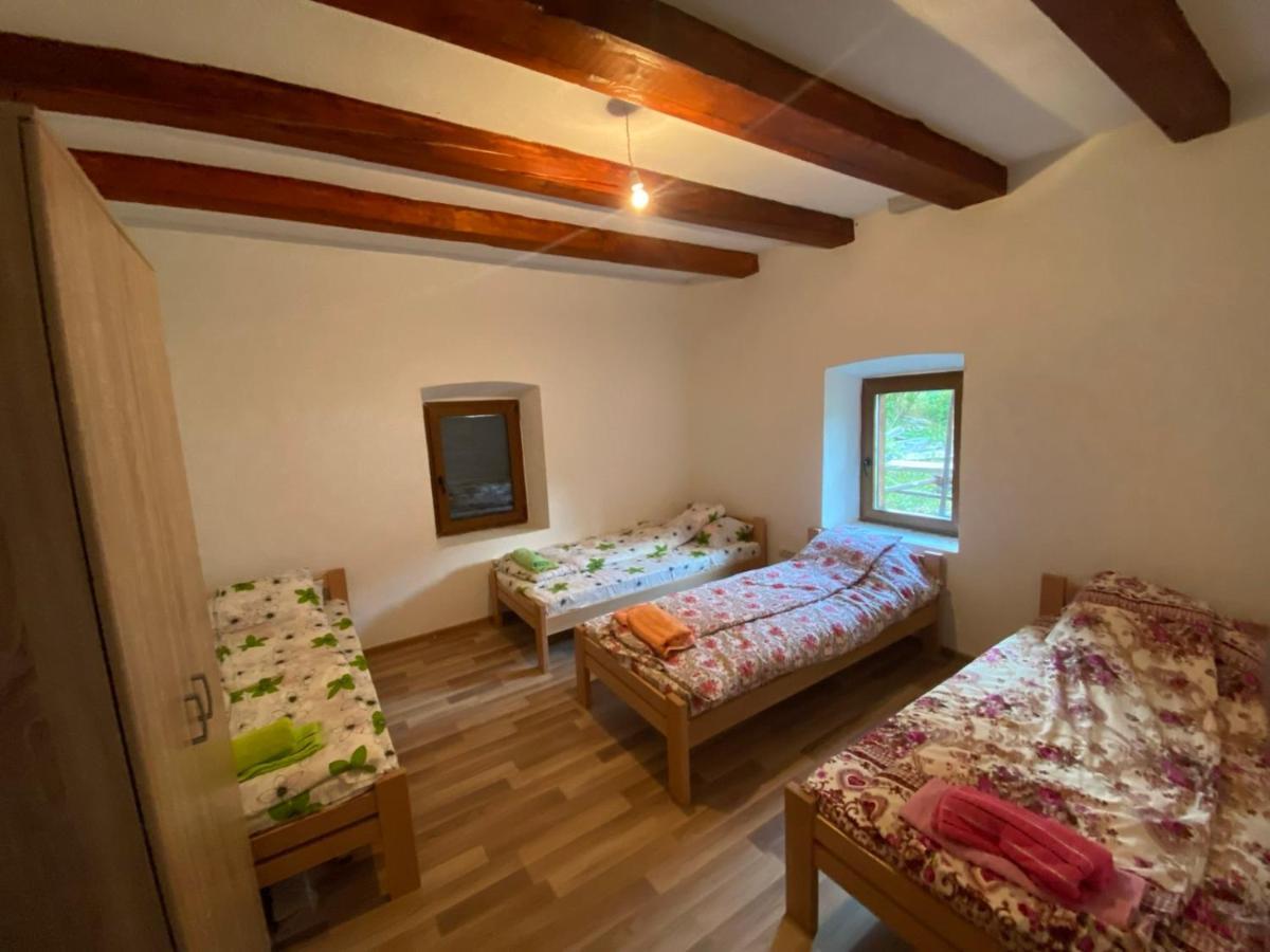 Hotel Shpija E Gjyshit Vuthaj Gusinje Zewnętrze zdjęcie