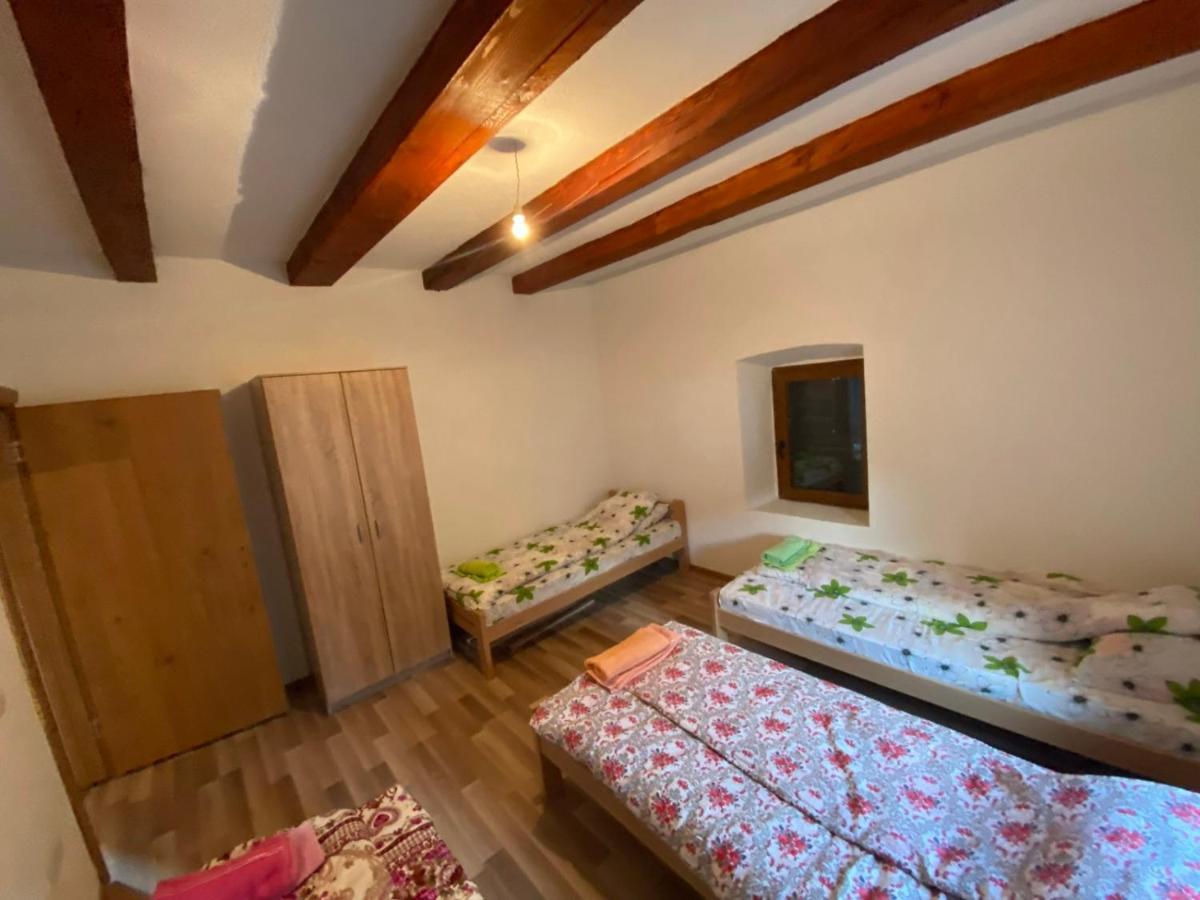 Hotel Shpija E Gjyshit Vuthaj Gusinje Zewnętrze zdjęcie